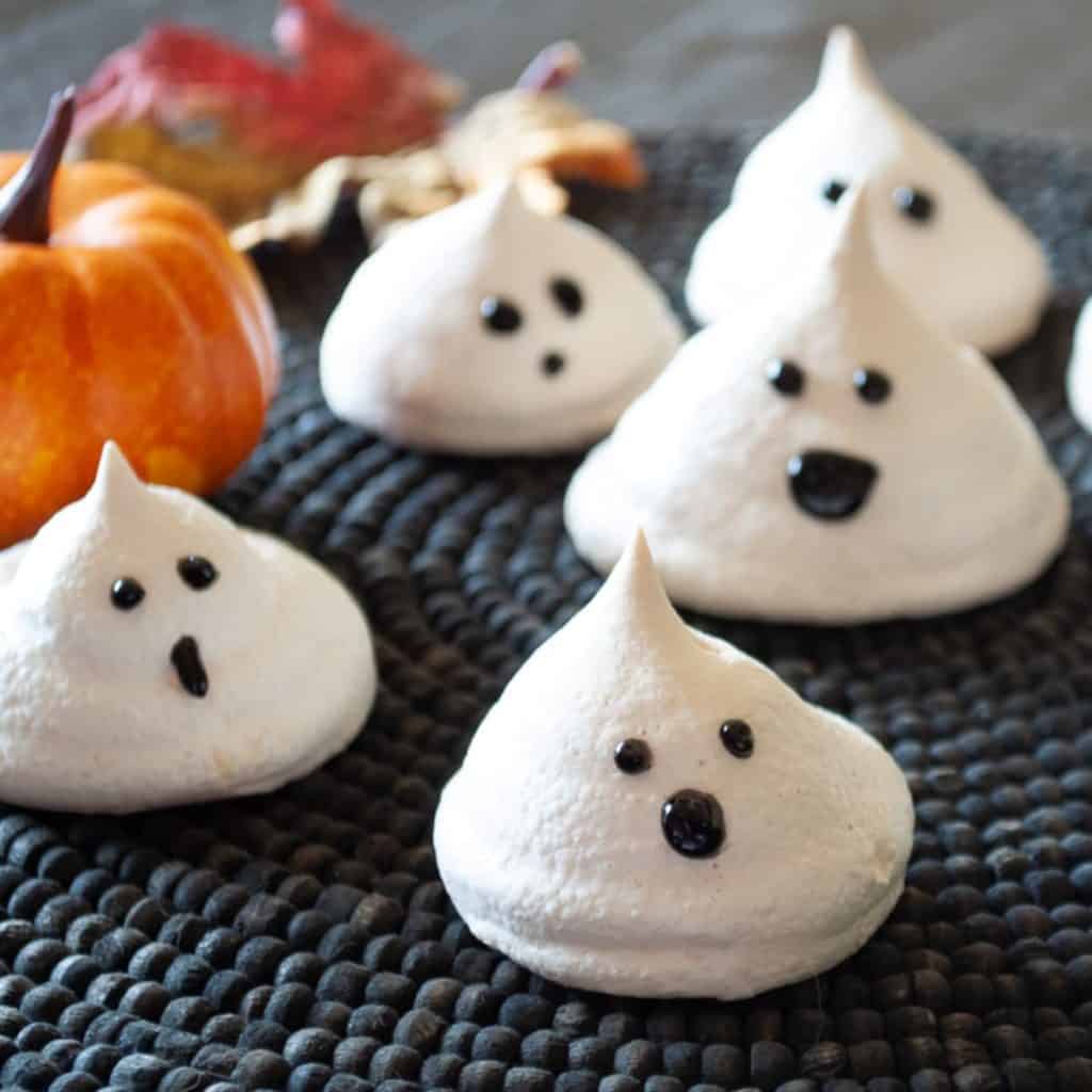 easy to make vegan aquafaba ghost meringues with pumpkins